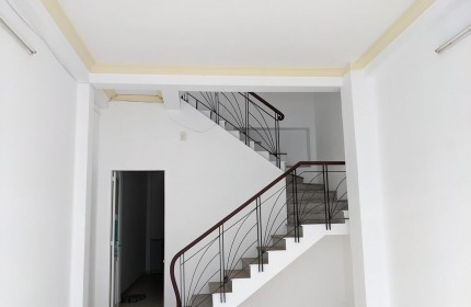 Chỉ cần xách vali vào ở Dương Thị Mười, 52 m2, 3 tỷ 350.