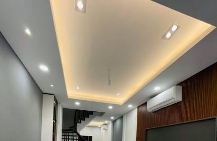 CHỦ NGỘP CẦN BÁN GẤP NHÀ -PHÁO ĐÀI LÁNG  -ĐỐNG ĐA -4 TẦNG 50 M2 MẶT TIỀN 5 M-FULL  NỘI THẤT -5 TỶ 2