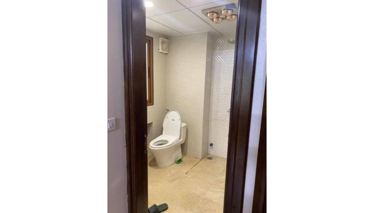 Bán nhà gấp trả nợ Văn Chương- Đống đa 52m 6,5 tỷ ,lô góc, nở hậu