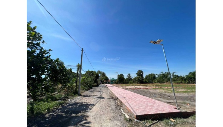 Chính chủ cần bán lô đất 617m2 gần KCN Phước Đông, giá chỉ 2,25 triệu/m2, sổ hồng riêng, phù hợp khu đất sống