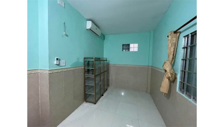 Nhà Rộng 48m2 , 3 Tầng , Hẻm 3m , Ngang 4.5 , Nở Hậu , Tặng Nội Thất