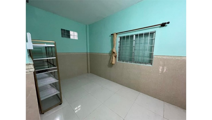 Nhà Rộng 48m2 , 3 Tầng , Hẻm 3m , Ngang 4.5 , Nở Hậu , Tặng Nội Thất