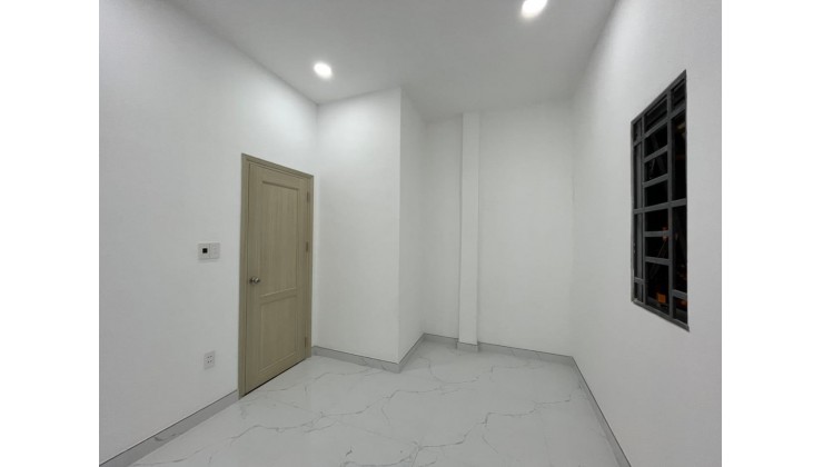 Bán Nhà Hiếm Gốc 2 Mặt Tiền Phú Thuận – Quận 7 , chỉ 3,79 tỷ