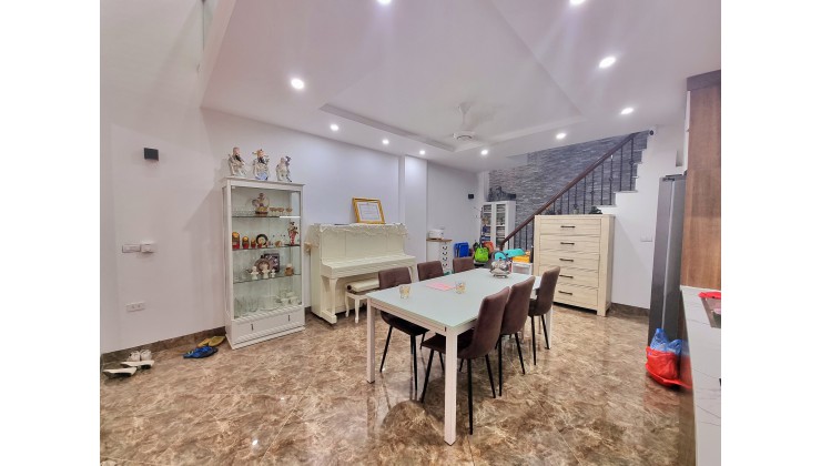 BÁN NHÀ QUAN NHÂN SIÊU HIẾM : 41M2 *5 TẦNG,  NGÕ BA GÁC, 50M Ô TÔ, NHỈNH 5 TỶ.