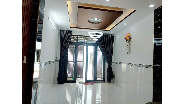 Bán nhà Phạm Văn Hai, P3 Tân Bình 39m2, HXH, 3 Tầng BTCT, giá chỉ 3,6 tỷ