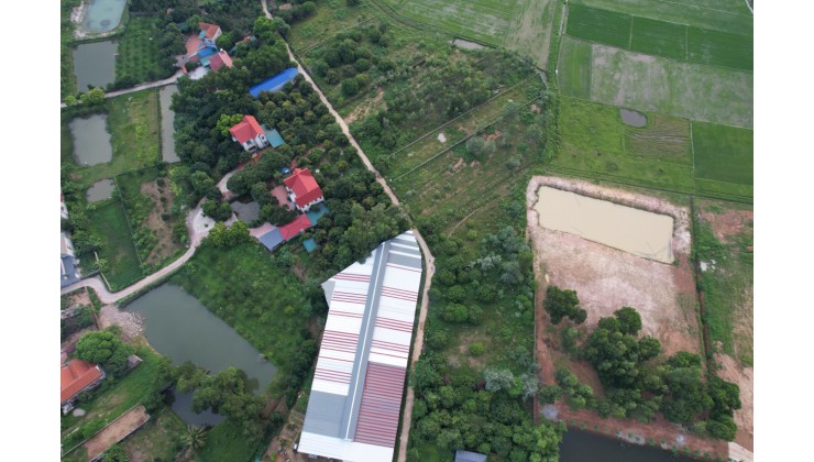 Bán 1180m2 đất nghỉ dưỡng vip, 400m2 đất ở, ô tô tránh, gần hồ Ban Tiện, sân Golf Hanoi club