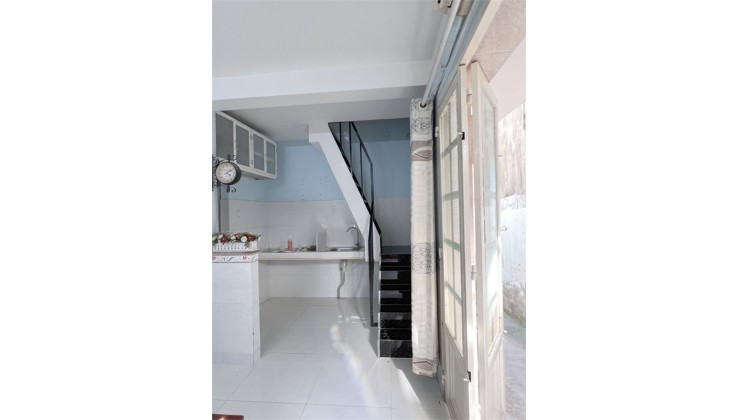 Nhà Nhỏ Xinh 2 Tầng , 20m2 , Lê Văn Lương , chỉ 2,25 tỷ