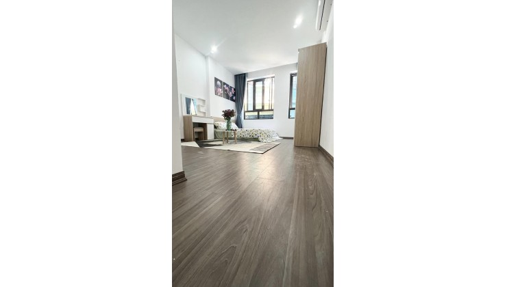 Dòng Tiền 42Tr/th Cầu giấy – Mới đẹp full nội thất- 50M2 7.6 Tỷ