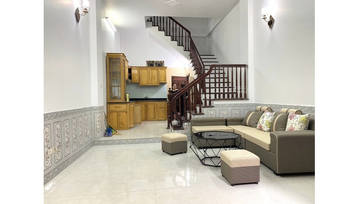 3 BƯỚC RA Ô TÔ - NHÀ SÁT HỒ - NGÕ RỘNG THOÁNG SÁNG. Khương Hạ 49m 4 tầng, mặt 3.4m giá 5.75 Tỷ