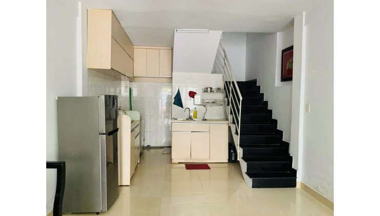 Cách Lê Văn Sỹ 20m - Quận 3 - 66m2 - 2 tầng (Nở hậu) - 5,3 Tỷ