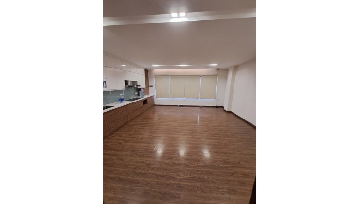 Cho thuê cả nhà 50m2 x 6 tầng, giá 28tr. Phù hợp làm văn phòng.