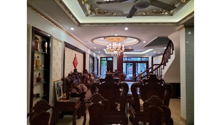 Bán nhanh căn Biệt thự nhà vườn 120m hoàn thiện siêu đẹp KDT Việt Hưng, Long Biên, Hà Nội