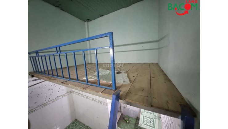 BÁN DÃY NHÀ TRỌ 7 PHÒNG, 01 KI ỐT 145m2, THU NHẬP 9 TRIỆU/THÁNG , PHƯỜNG TAM PHƯỚC BIÊN HÒA, GIÁ 2TỶ 590 TRIỆU, ĐƯỜNG Ô TÔ, SÁT CHỢ ĐÊM THIÊN BÌNH.