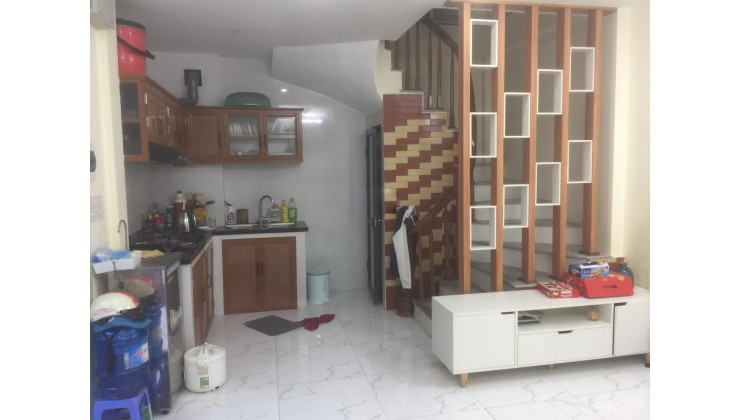 Bán nhà ngõ 39 phố Đại Đồng, phường Thanh Trì, Hoàng Mai diện tích 34m2 x 4 tầng giá 2.4 tỷ