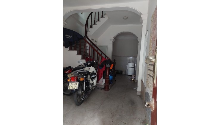 Nhà đẹp Đại Từ - Hoàng Mai - Thông số Hoa Hậu 40m2, 4 tầng, mặt tiền 4 mét, nội thất đẹp long lanh, chỉ việc xách valy về ở.