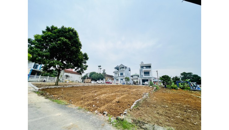 Bán đất thổ cư Tân Xã ngay gần Đại học FPT
