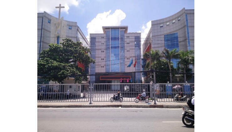 Nhà Gần Chợ Bình Triệu Gigamall Phạm Văn Đồng  49m2 Giá 4 Tỷ.