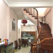 BÁN NHÀ PHÙNG CHÍ KIÊN CẦU GIẤY, PHÂN LÔ, Ô TÔ ĐỖ CỬA, NHÀ ĐẸP, GIÁ CHỈ 7 TỶ 8