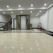 Cần bán gấp nhà phố Chính Kinh, Thanh Xuân, dt 42m2 mới xây 6 tầng giá 7,1 tỷ