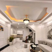 NHÀ HIẾM TẠI KIẾN HƯNG - Ô TÔ QUA NHÀ - NGÕ THÔNG - CÁCH PHỐ 50M2 - KINH DOANH NHỎ