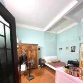 Bán Nhà Cũ Đội Cấn -Mặt Ngõ Thông -95M2 Mặt tiền 6.1M -gần phố 10.5 tỷ