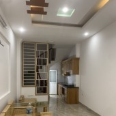 PHẠM VĂN ĐỒNG, CÁCH PHỐ 50M, NGÕ THÔNG, CHỖ ĐỂ Ô TÔ, 40m2*5T, GIÁ 3.5 TỶ
