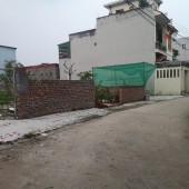 Bán đất tại tổ 8 thị trấn An Dương, Đường 4m thông ra chung cư tổ 8