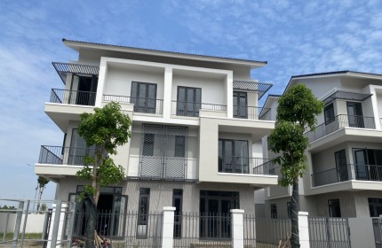 Đầu Tư ngay BTSL 180m2 tại trung tâm TP Từ Sơn, cách Long Biên 10Km. LH 0967548779