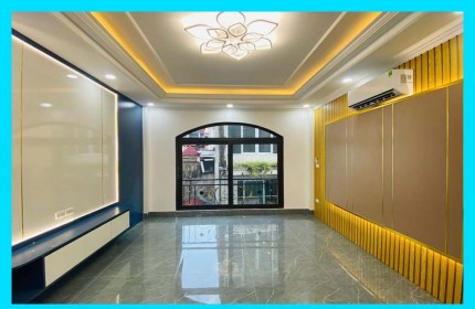 Bán nhà 44m,thoáng,đường ô tô,gần chợ,quận Đống Đa,8.8 tỷ TL,sđcc,0932738111