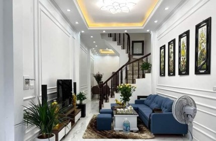 THÁI HÀ – 45M2 –  5 TỶ - 3 GÁC PHÓNG – 4 TẦNG 5 NGỦ.