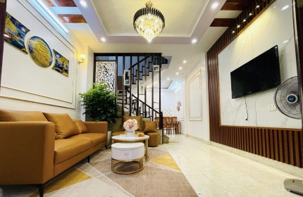 Nhà Đẹp Phố Đào Tấn – 45m * 5T, 6 Ngủ – Full Nội Thất - Ở Ngay.