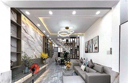 Bán nhà Ngọc Trì, gần trường học, 40m2 - 5T giá 3.5 tỷ.