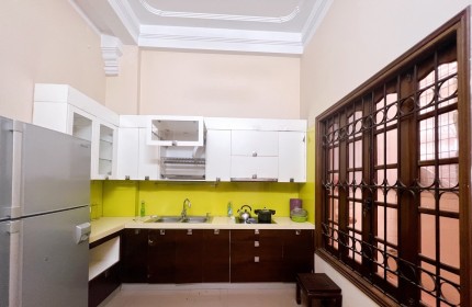 Bán Nhà Kim Mã Lô Góc 3 Mặt tiền-Ô tô tránh đỗ -160M2 – mặt tiền 12M-  68 Tỷ