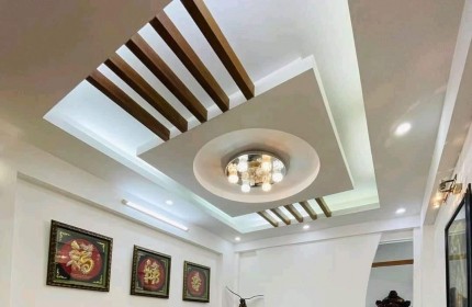 Bán nhà Kim Giang, cực gần phố, chủ tặng lại 99% nội thất cho khách mua, 50m², Giá 4.8 tỷ