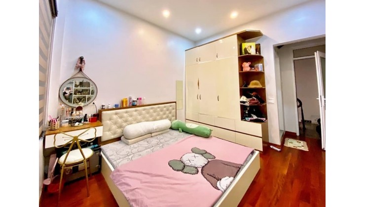 BÁN NHÀ NGỌC THỤY - 5 TẦNG X 46M - LÔ GÓC - FULL NỘI THẤT - CHỈ 3 TỶ 7