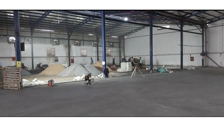 MB kho xưởng Văn phòng SD 2000m2 gần ngã tư Ga Quận 12 TPHCM