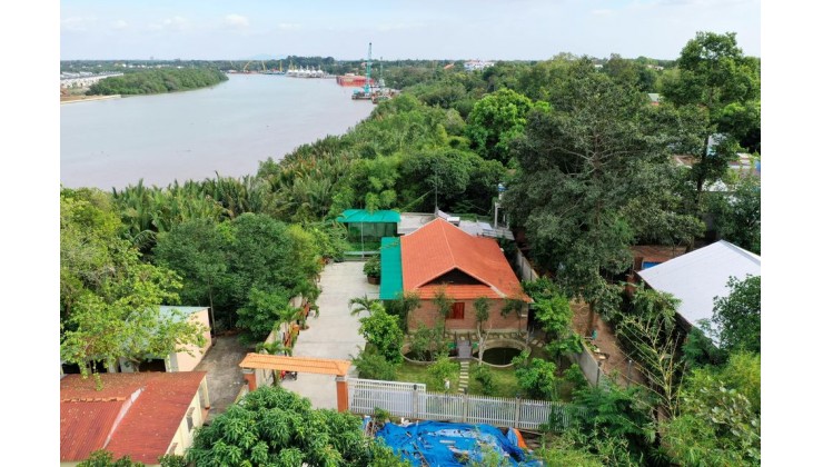 Bán nhà vườn nghỉ dưỡng view sông lớn 3600m2, sổ sẵn