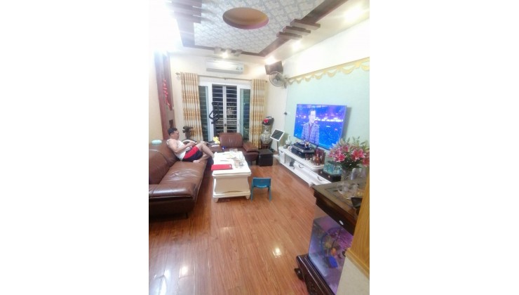 Bán nhà VÕ CHÍ CÔNG DT 40m2 - mặt tiền 3,5m -  2 mặt thoáng trươc sau - 4,8 Tỷ