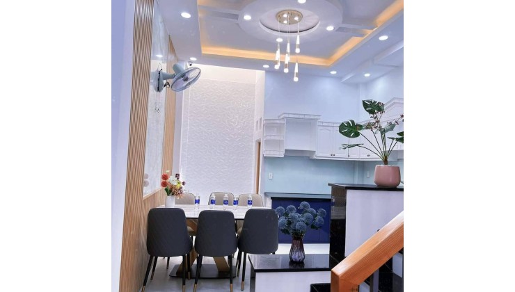 Nhà đẹp , xe hơi vào nhà, 56m2, Nguyễn Tư Giản, Gò Vấp.