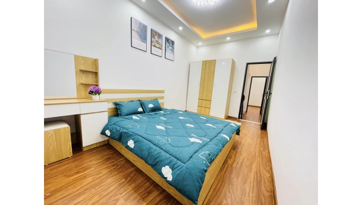 GÀ ĐẺ TRỨNG VÀNG.CCMN 6 TẦNG 10P CHO THUÊ.NGÕ NÔNG BA GÁC CHẠY VÙ VÙ.