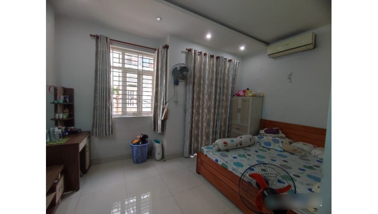 Bán Nhà HXH Lê Đình Thám, Quận Tân Phú, 58m2, 3 Tầng, Chỉ 6 Tỷ TL