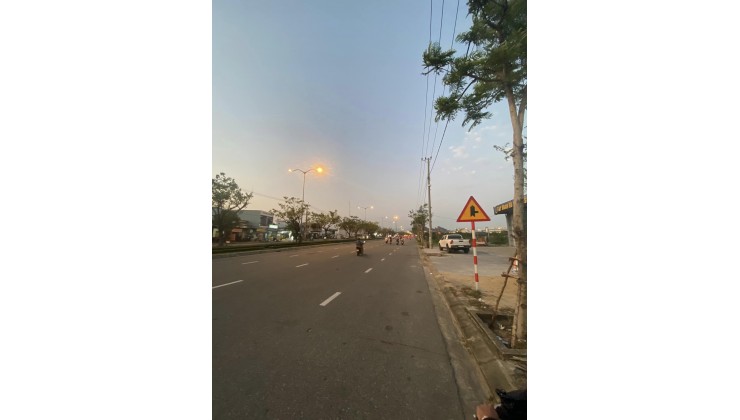 Tôi chuyển ra nước ngoài sống cần bán lô đất mặt tiền đường Trần Đại Nghĩa, Đà Nẵng
