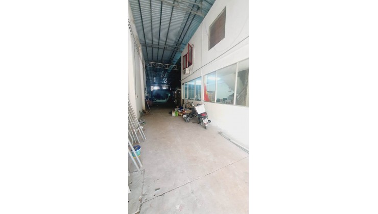 Cho thuê xưởng 400m2 gần Trần Văn Mười, đường XXT6, cho nhà văn phòng, bếp ăn..v.v.