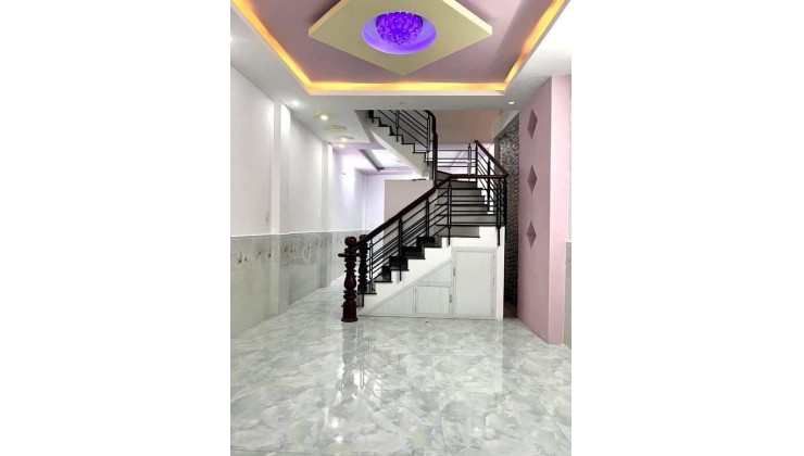 BÁN NHANH NHÀ  3 LẦU SÂN THƯỢNG - LÊ ĐỨC THỌ- SÁT MẶT TIỀN-4 PN - 5WC - 4m x 13.5m - DTCN ĐỦ 53.5m2