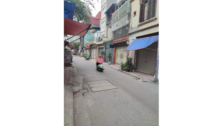 Gần 90m2 phố Ngọc Lâm, oto tránh, vỉa hè, kinh doanh sầm uất.