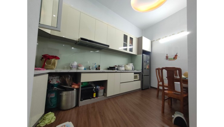 Nguyễn Trãi -Thanh Xuân 68.5m2,  4 tầng, mặt tiền 6m, giá 5.1tỷ - LH0936206176