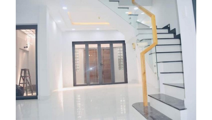 Bán nhà Lâm Văn Bền, 62m2, chỉ 7 tỷ, mặt tiền, 4 tầng kết cấu hoàn chỉnh.