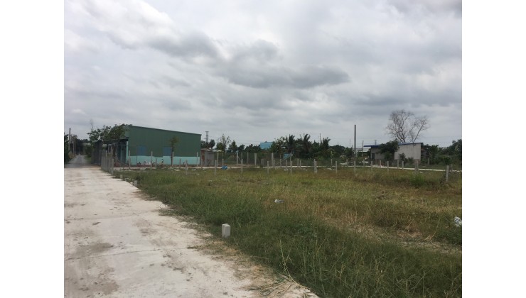 Chủ ngộp bán rẻ lô đất ở thị trấn Cần Giuộc, đường xe hơi, SHR