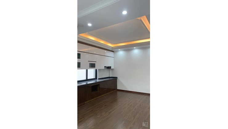 Bán nhà Khương Trung 50m2  4 tầng nhỉnh 5 tỷ ô tô đỗ 30m