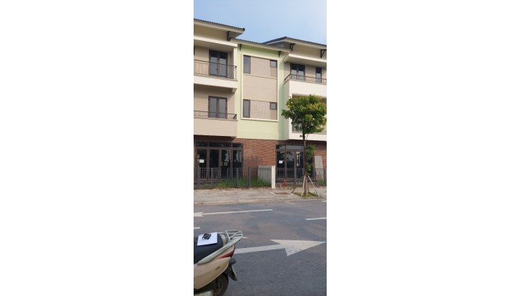 Căn Shophouse góc view sông sen, DT 130,5 m2, trục thông cực đẹp, giá ổn